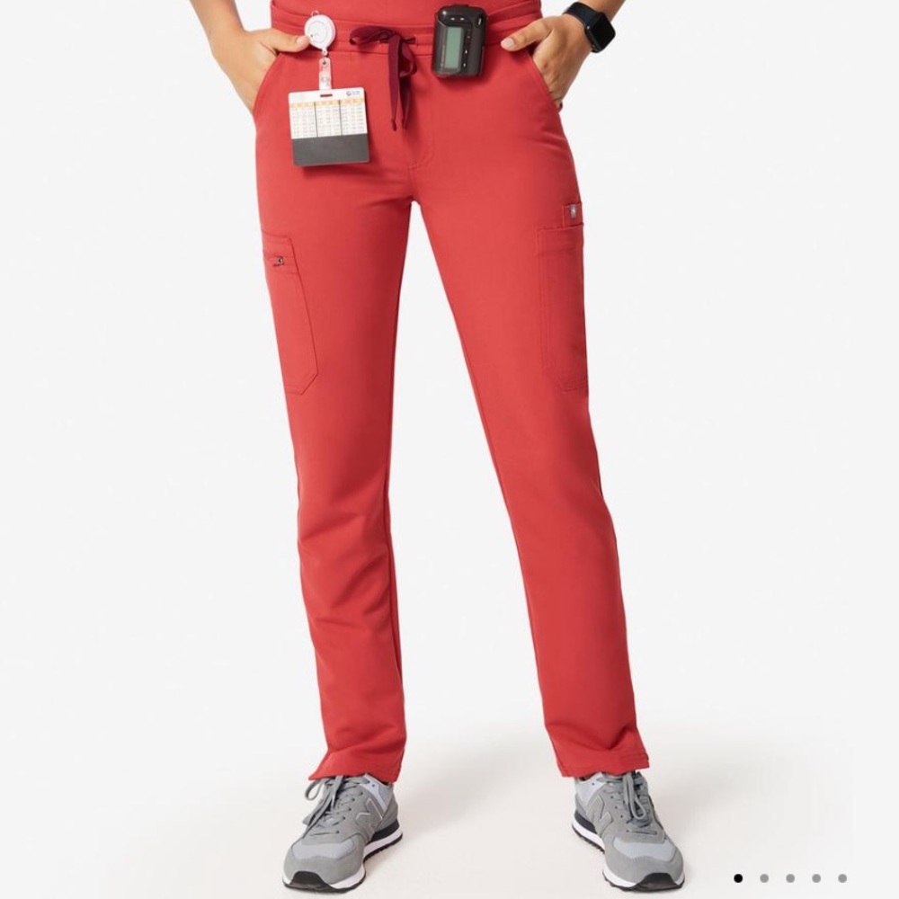 FIGS tall medium scrubs